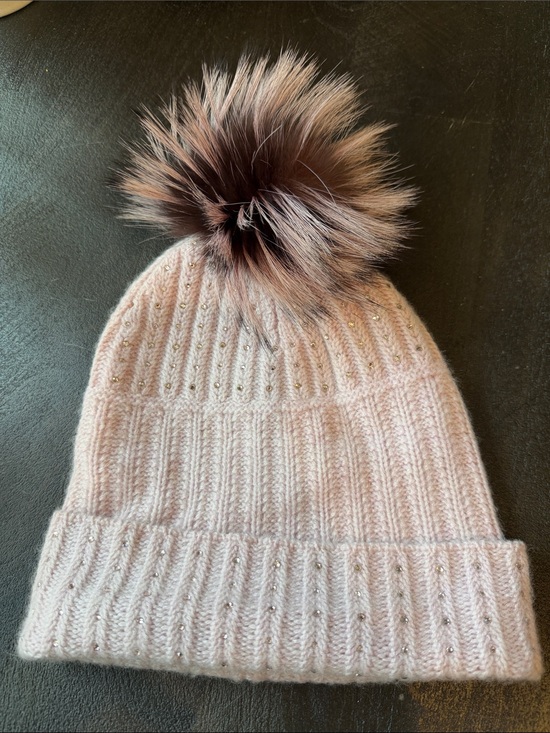 Gorsuch Accessories - Gorsuch/william sharp Women's Sparkle  fox fur Pom Beanie - Pink